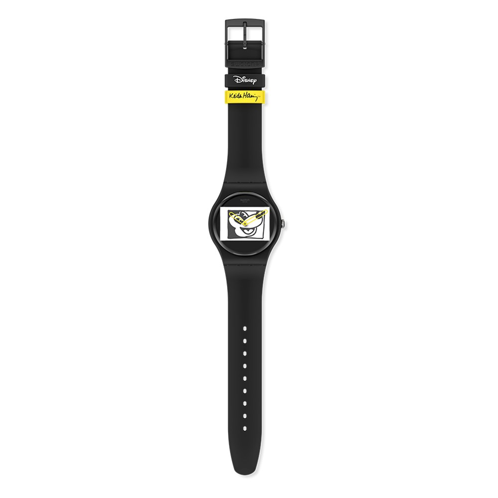 SWATCH MICKEY BLANC SUR NOIR_630feaaac4365.jpeg